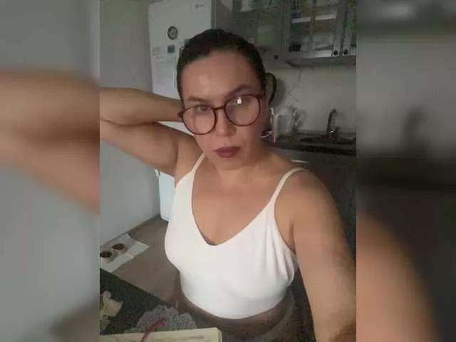 MonicaMiaa on BongaCams