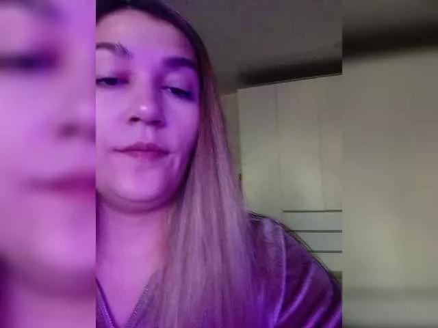 MyJully on BongaCams