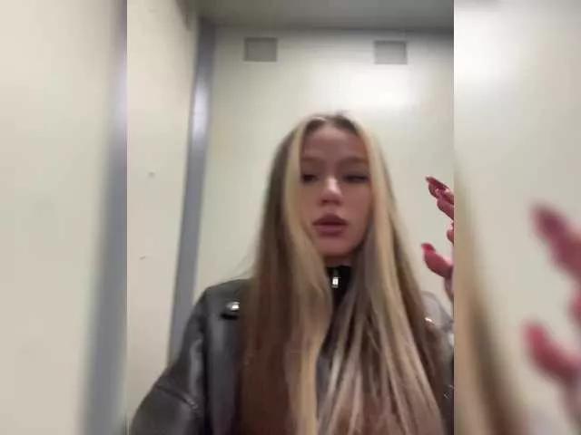 MyyyFacts on BongaCams 