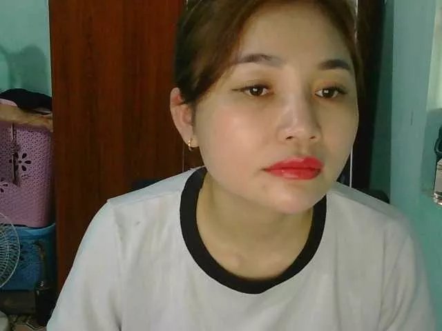 Offline nana7777 on BongaCams