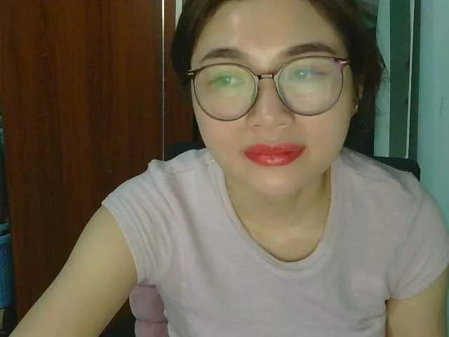 Offline nana7777 on BongaCams