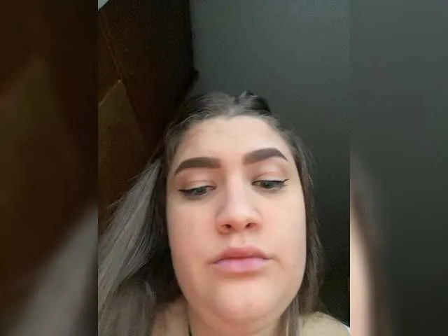 Neisi on BongaCams