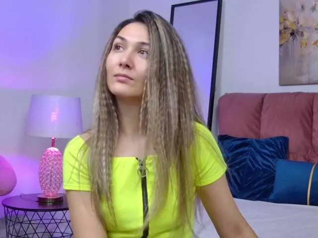 NicoleLegh on BongaCams