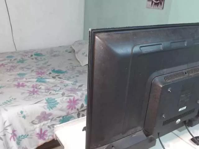 Offline nicolle-sanders on BongaCams