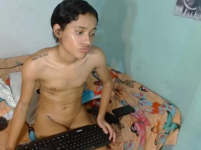 Offline nicolle-sanders on BongaCams