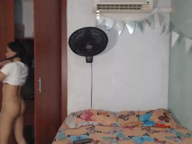 Join BongaCams's Nicolle-sanders nicolle-sanders from BongaCams