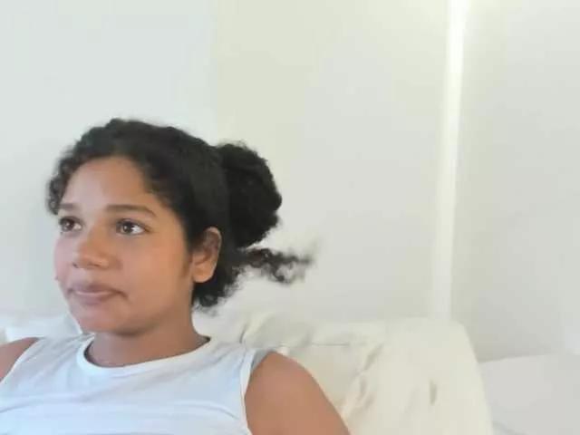 NinaCollinss on BongaCams 