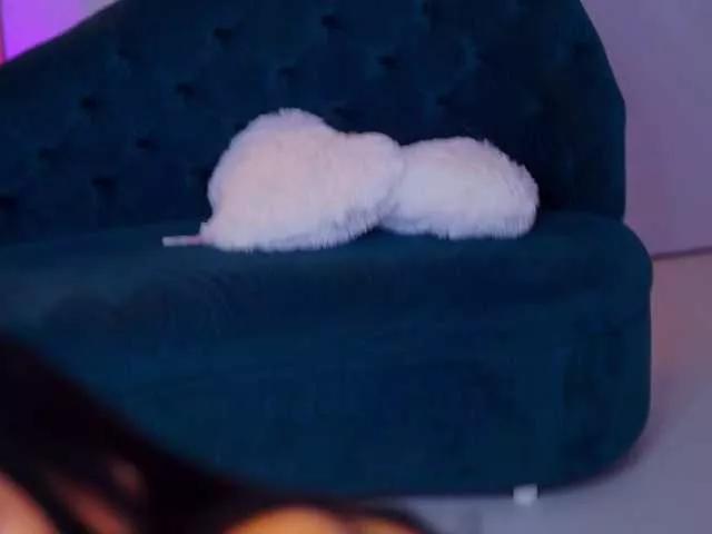 NinnaVoss on BongaCams 