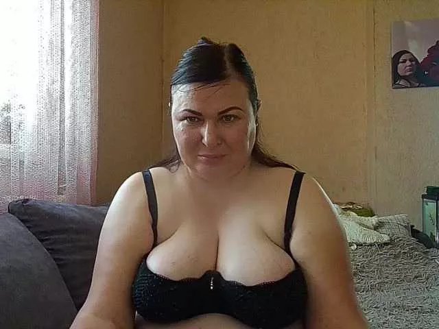 Offline Noel-Lisa on BongaCams