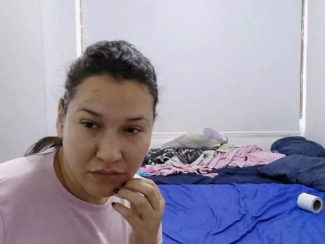 Offline onlyLuxas23 on BongaCams