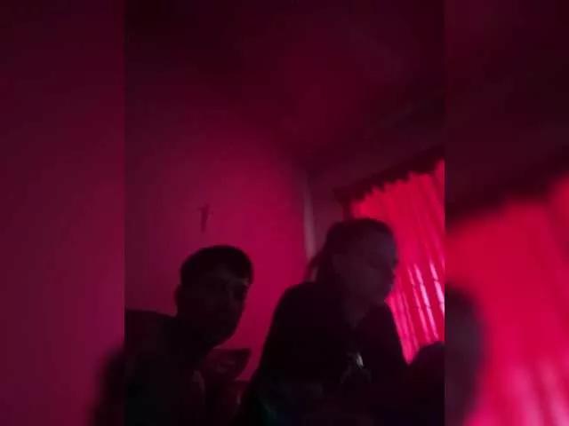 Masturbate to 19 years old Parejacaliente6669 from BongaCams Parejacaliente6669 from BongaCams