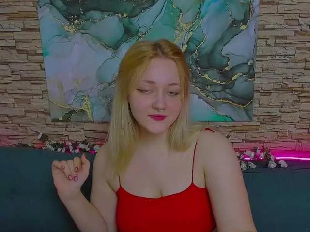 Peach-girl on BongaCams