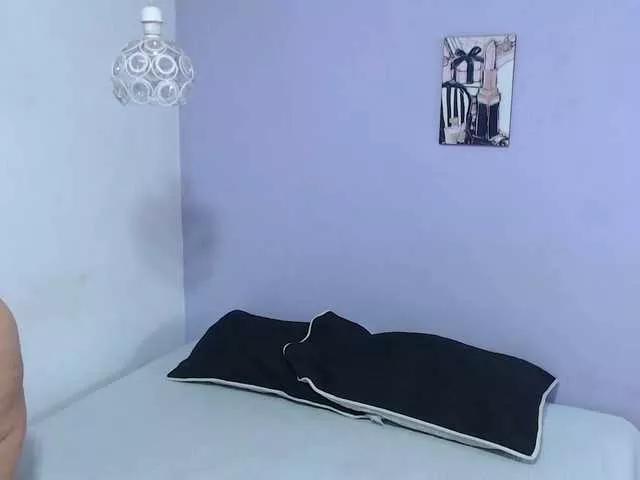 penelope-gucci on BongaCams 