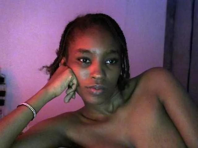 Petite20 on BongaCams 