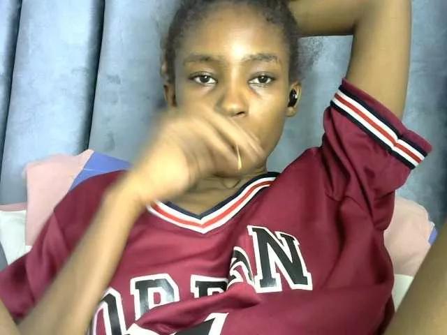 Petite20 on BongaCams 