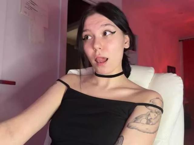 PinkDolly18 on BongaCams 