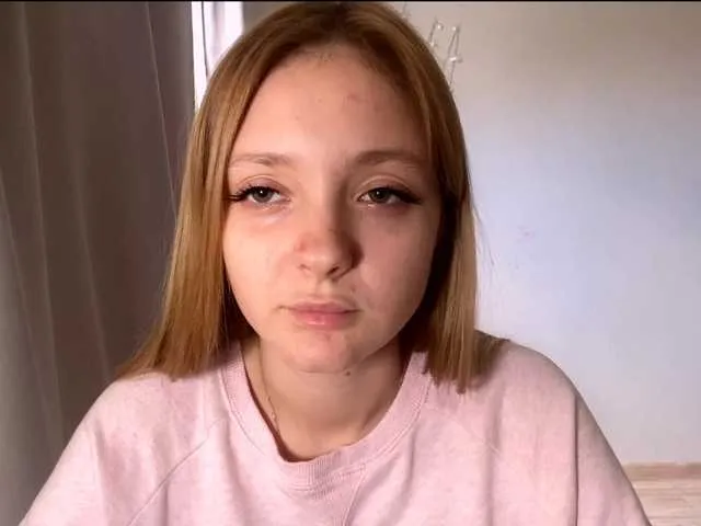 PinkPetal on BongaCams