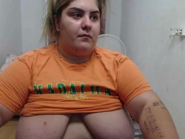 playful-allexys on BongaCams 