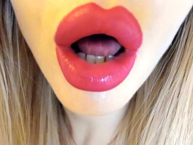 Freechat Politexxx on BongaCams