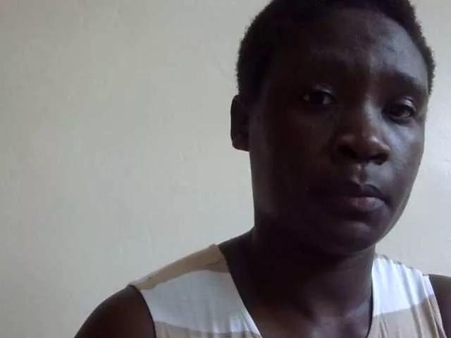 Freechat pretty-lioness on BongaCams