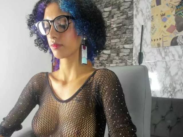 queencuarxxo on BongaCams 