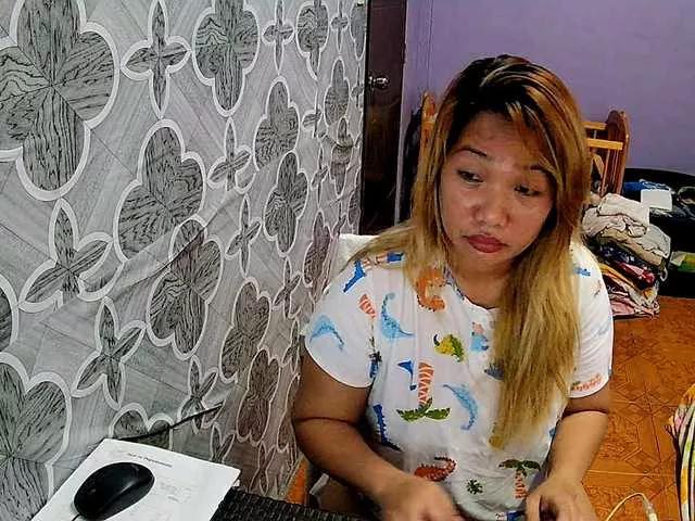 Offline quelly on BongaCams