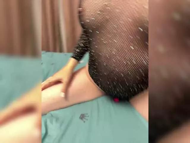 QuicyCstch on BongaCams 