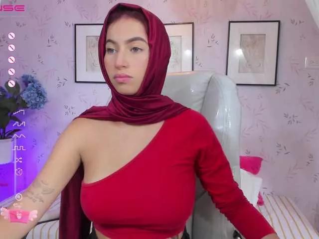 Raniia on BongaCams 