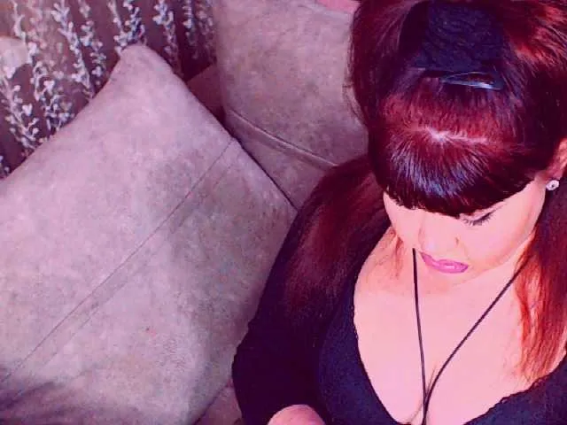 RedBustyX on BongaCams