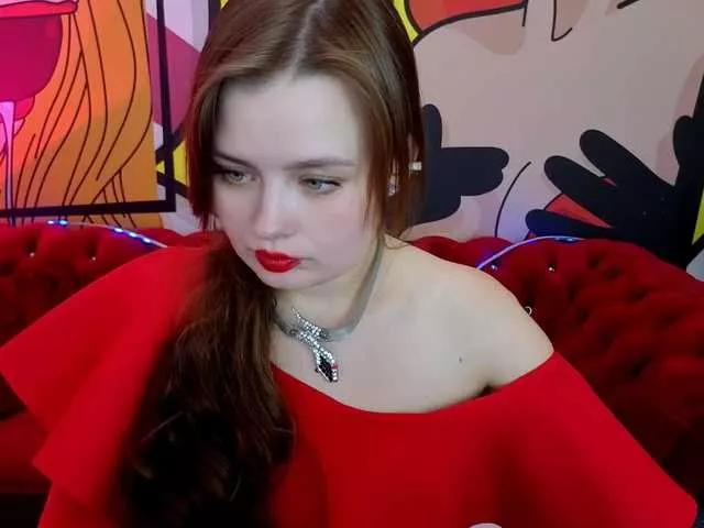 reddoll from BongaCams