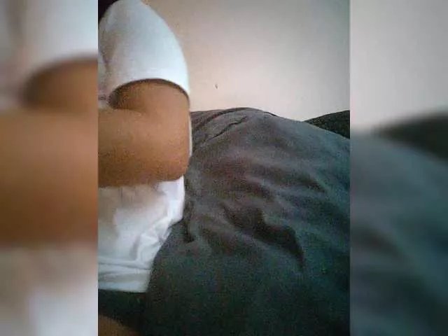 Freechat redgirlpum on BongaCams