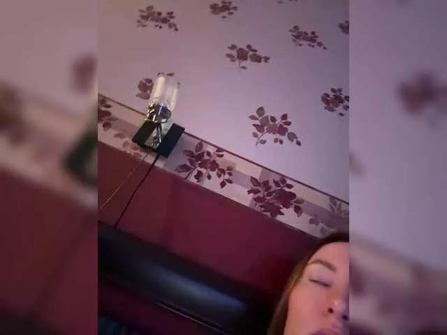 Rinaaamur on BongaCams 