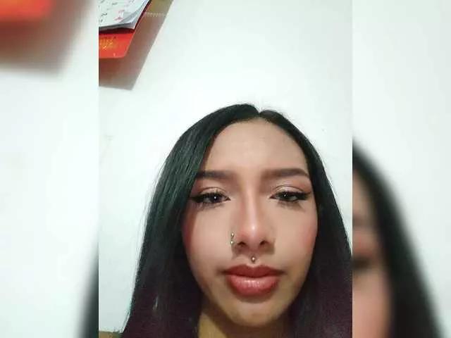 RoseMiller on BongaCams