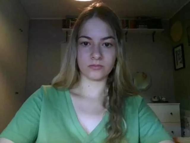 Offline RosieJune on BongaCams