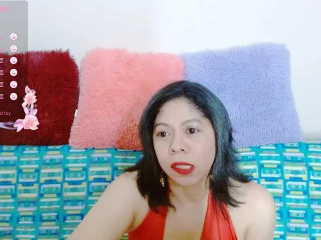 Rosita1900 on BongaCams