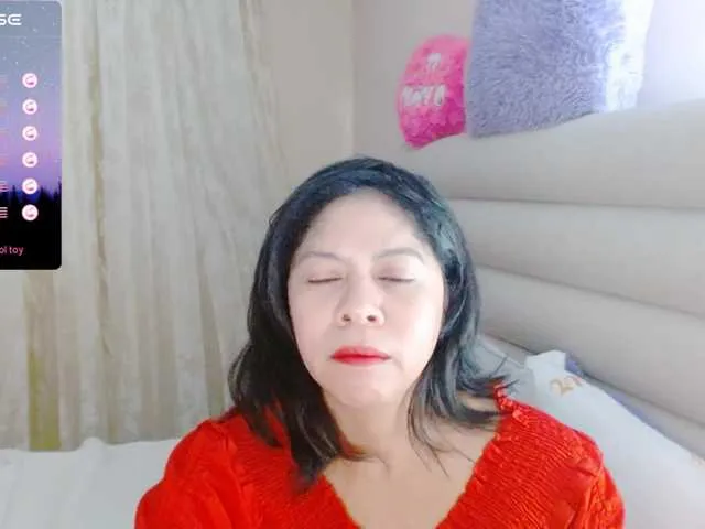 Rosita1900 on BongaCams