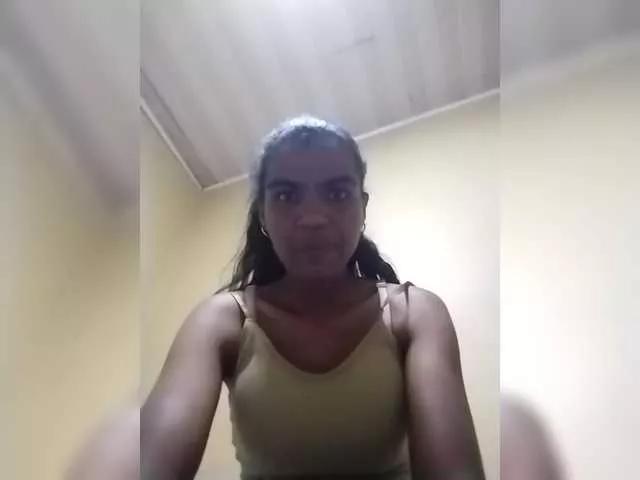 Royblackhot from BongaCams