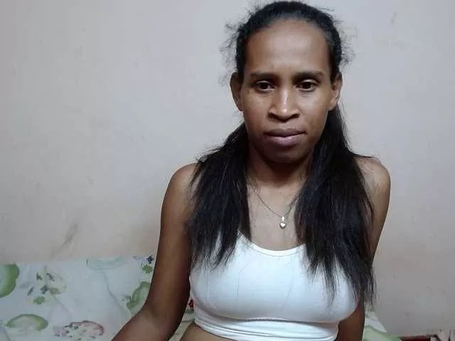 Freechat Rsylvia1 on BongaCams