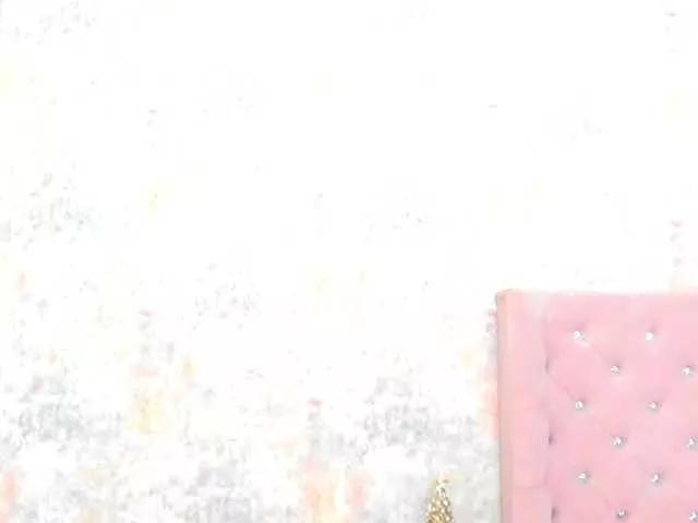 Rubby-Shine on BongaCams 
