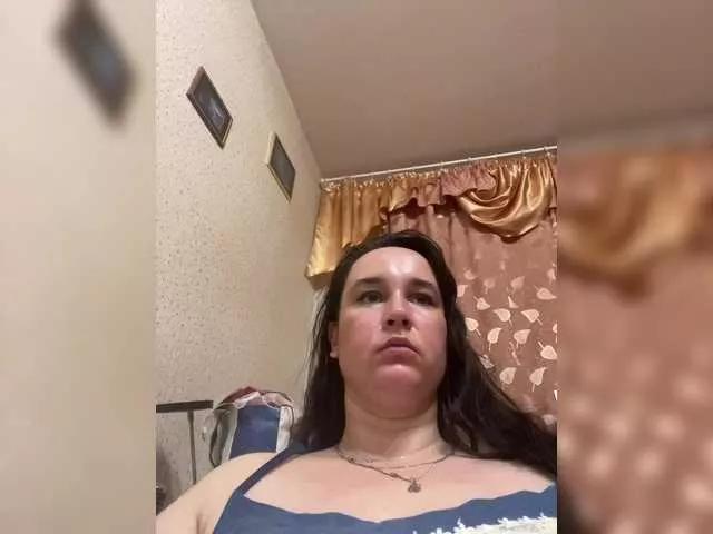 SaliiOnli from BongaCams