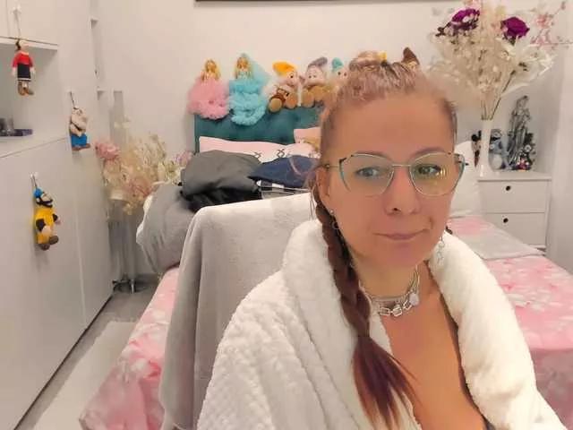 SalomeJade on BongaCams 