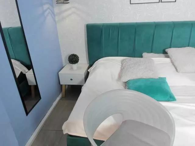 Offline samantha--wilson on BongaCams