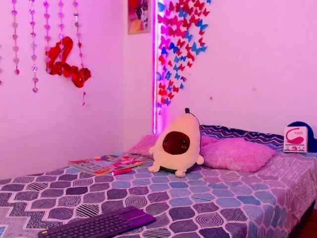 Sammyviolet on BongaCams 