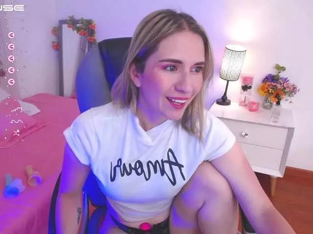 Sara22- on BongaCams 