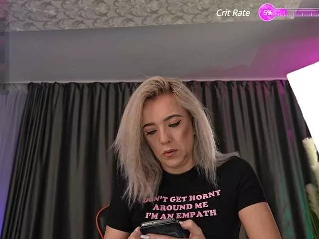 sarahjadore on BongaCams 