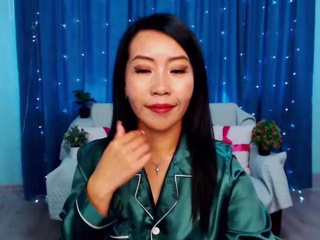 Sarahsexygirl on BongaCams