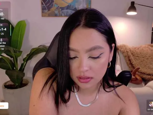 Offline SaraWinstone1 on BongaCams