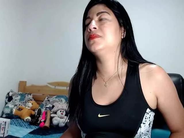 saray2 on BongaCams 