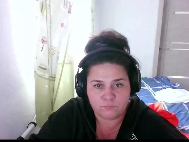 Offline sarrarey on BongaCams