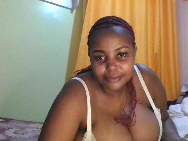 sauccyspoilage on BongaCams